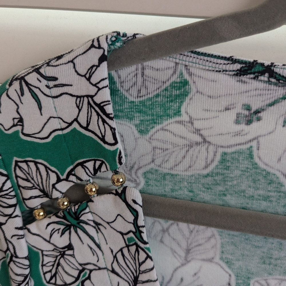 Med Square Neck Top - Picture 4 of 5